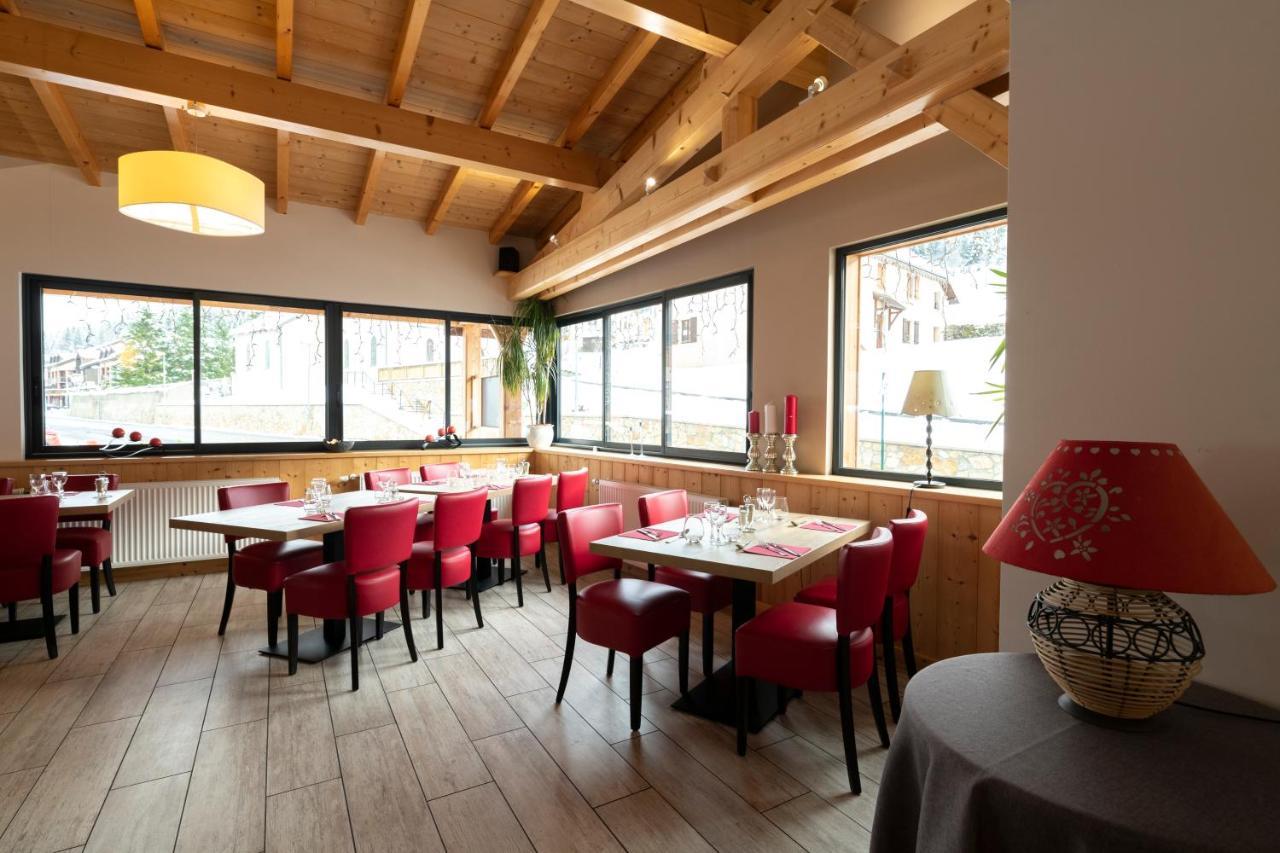 Hotel Restaurant Le Centre Леле Екстер'єр фото